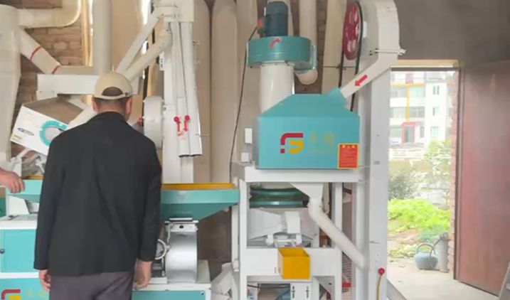 丰硕机械江西设备科技有限公司是一家从事农用机械的研发、设计、生产、销售为一体的专业技术型公司