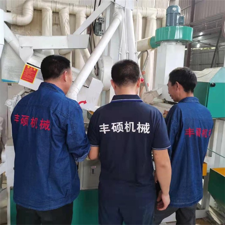 现代大米加工设备功能特点与技术革新探析
